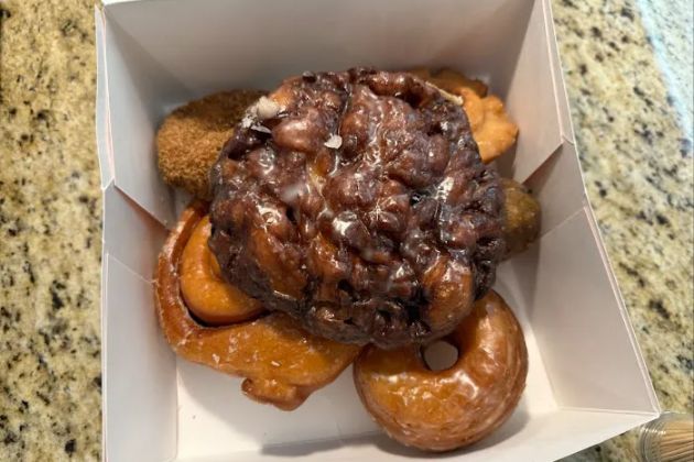 Mag’s Donuts & Bakery