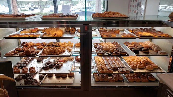 Mag’s Donuts & Bakery Picture 8