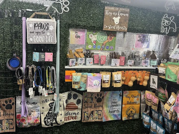 Pete's Treats K9 Bakery & Boutique Picture 2