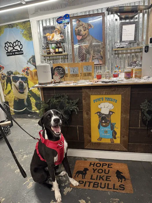 Pete's Treats K9 Bakery & Boutique Picture 1
