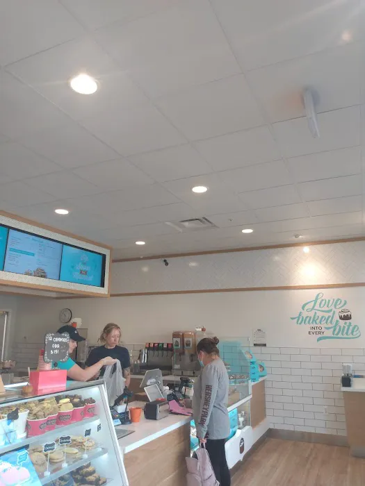 Cinnabon Picture 6
