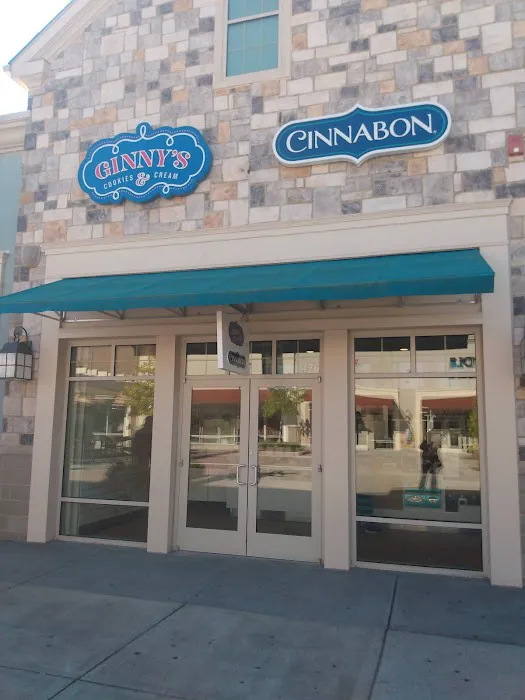 Cinnabon Picture 2