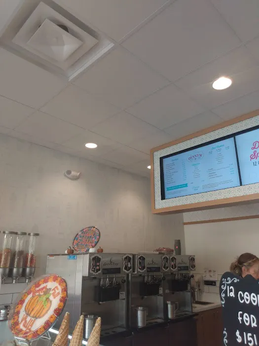 Cinnabon Picture 4
