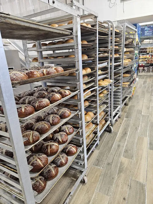 Del Buono’s Bakery and Carmen’s Deli Picture 5