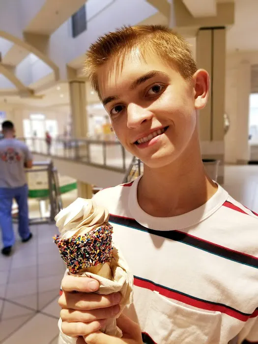Ginny's Cookies and Cream Picture 4