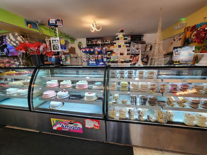 Los Amigos Bakery Picture 9