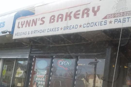 Lynn's Bakery