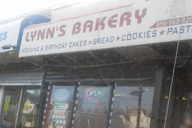 Lynn's Bakery
