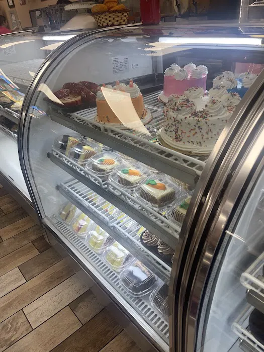 Santana's Bakery & Cafe Picture 4