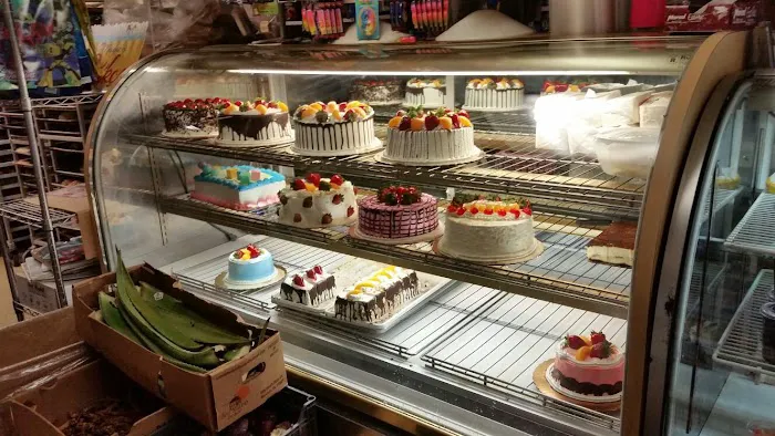 Pasteleria El Payaso Picture 5