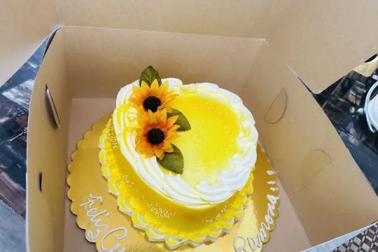 Mary's Bakery & Restaurant