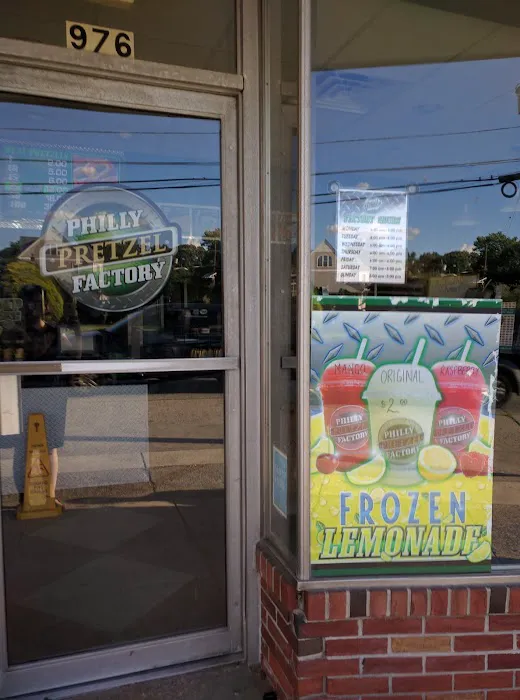 Philly Pretzel Factory Picture 5