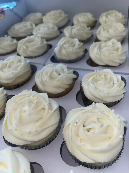 Eliza's Cakes Picture 8