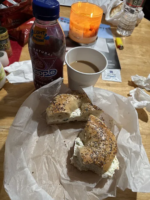 Gem's House of Bagels Picture 9