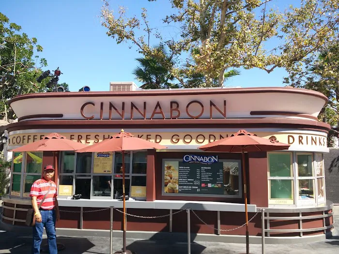 Cinnabon Picture 5