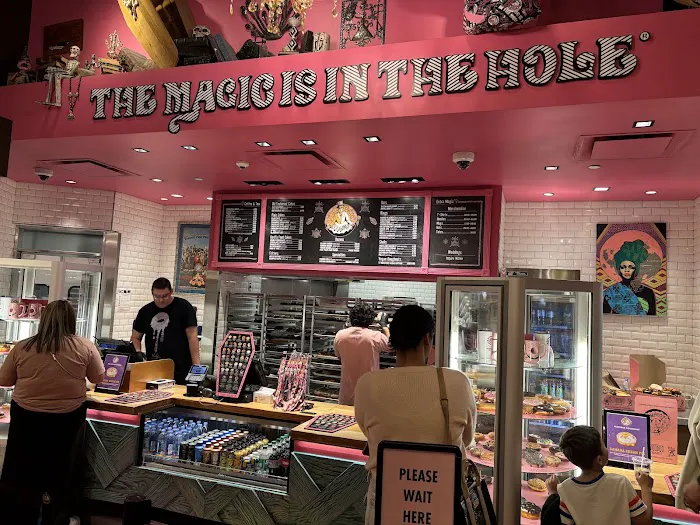 Voodoo Doughnut Picture 6