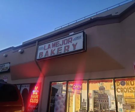 La Mejor Bakery