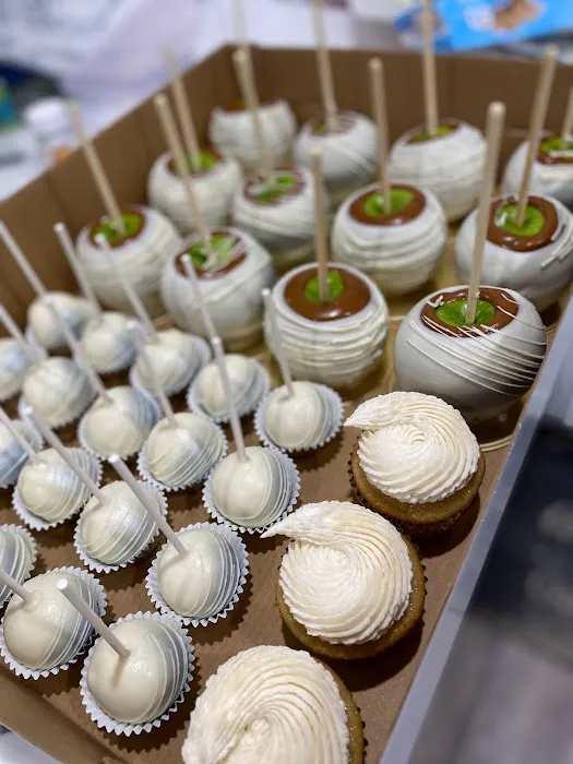 Colee's Treats & Eats Picture 5