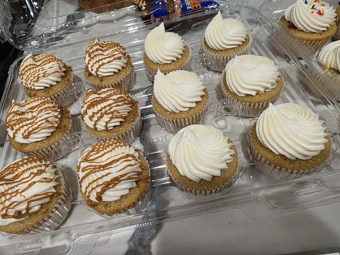 Colee's Treats & Eats Picture 7