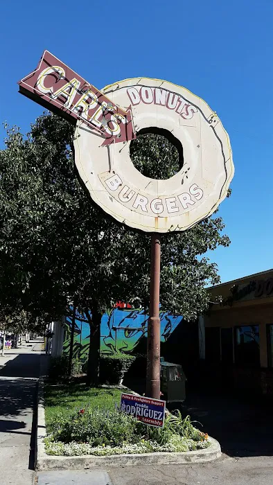 Carl's Do-Nut Shop Picture 2