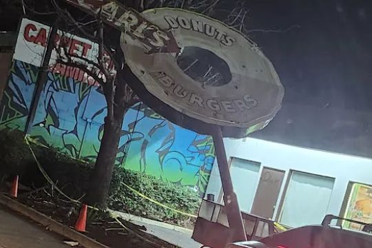 Carl's Do-Nut Shop