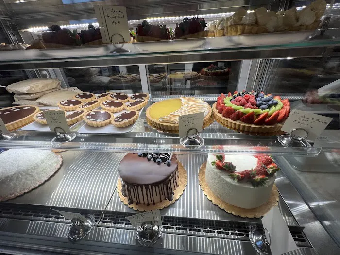 Crème Bakery Picture 6