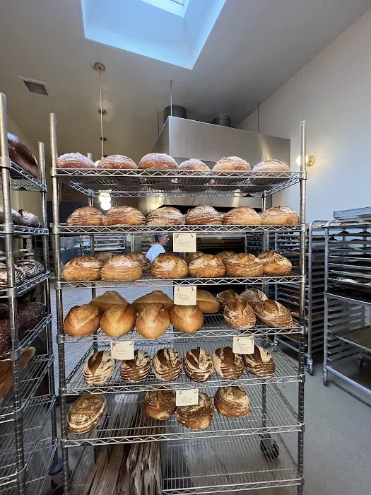 Crème Bakery Picture 3