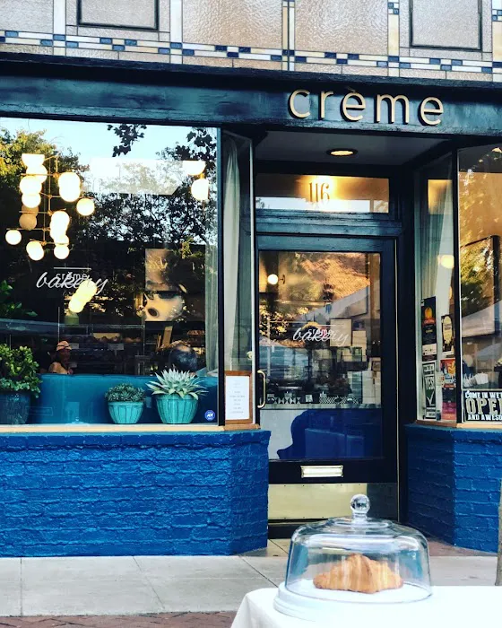 Crème Bakery Picture 7