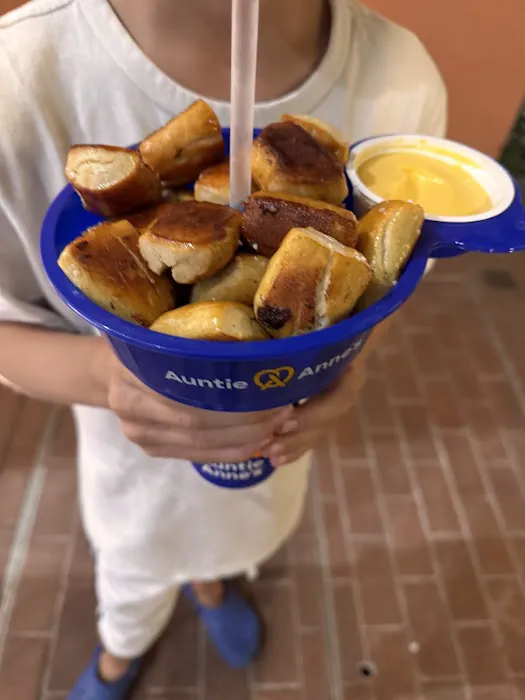 Auntie Anne's Picture 1