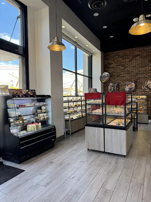 85°C Bakery Cafe - Irvine Spectrum Picture 6