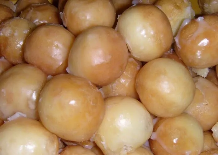 K D's Donuts Picture 5