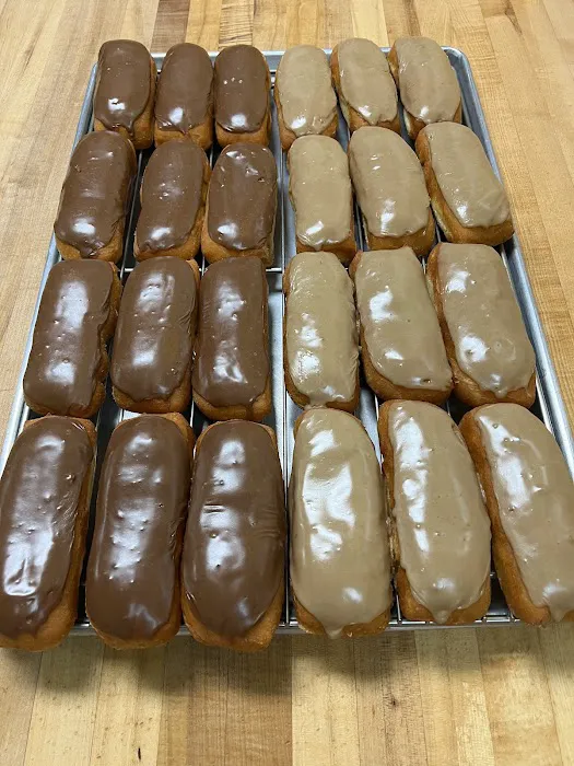 Pam's Donuts Picture 4