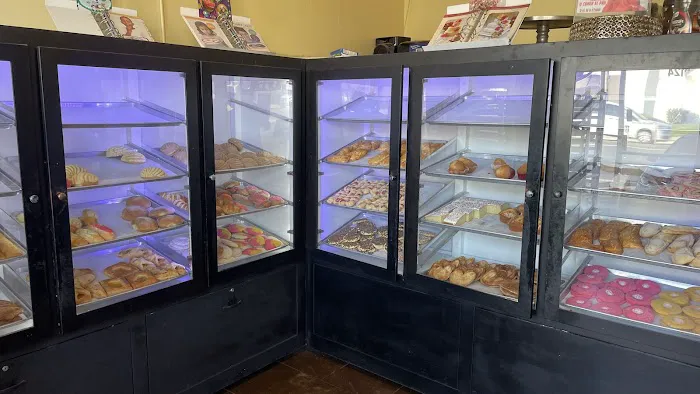El Rosario Bakery Picture 6