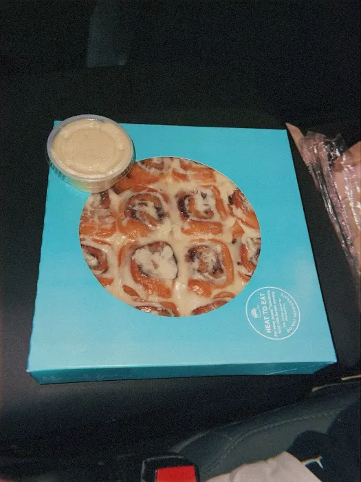 Cinnabon Picture 9