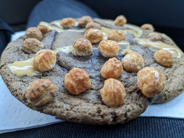 Glassy Brown Cookies Picture 2