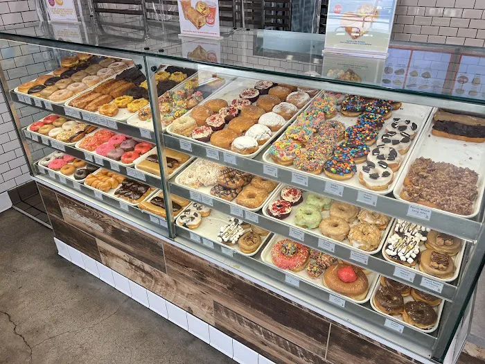 Randy's Donuts Picture 10