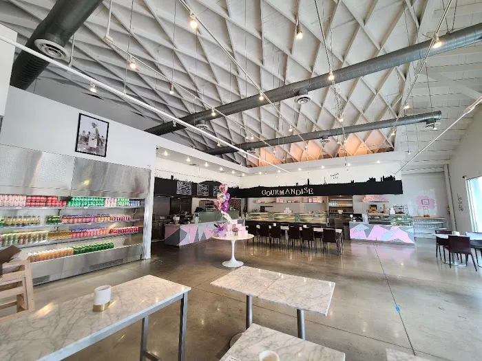 Sweet Lily Bakery Cafe & Catering Picture 5