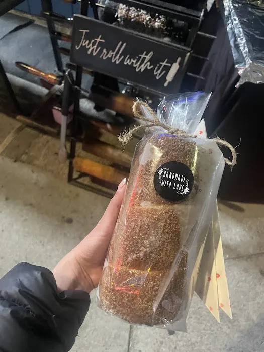 Roll In The Dough - Chimney Cakes / Kürtöskalács/ Trdelnik Picture 1