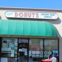 Holly's Donuts ico