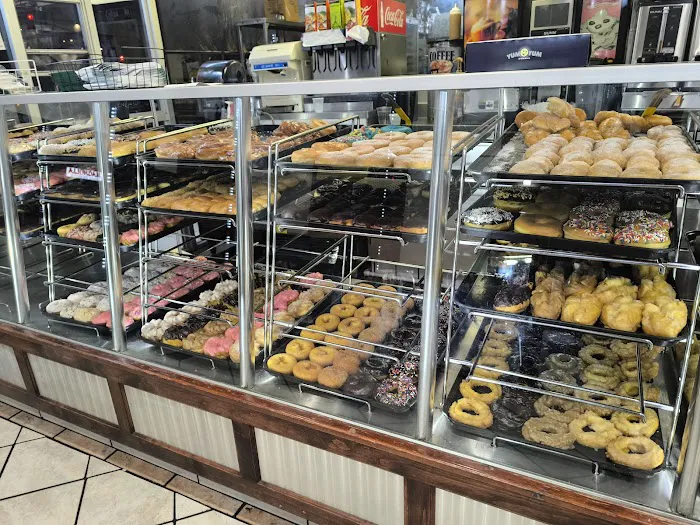 Yum Yum Donuts Picture 4