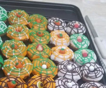Yum Yum Donuts