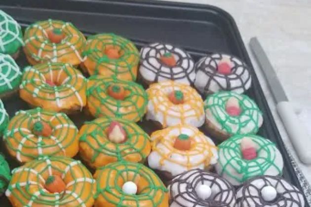 Yum Yum Donuts
