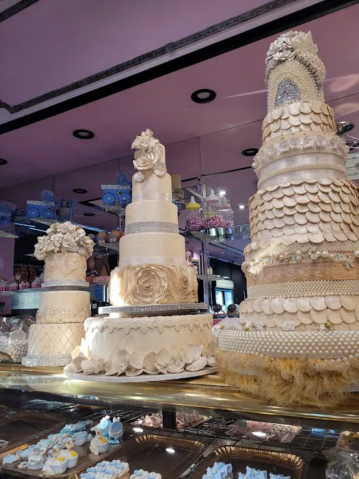 Maggie's Bakery Picture 4