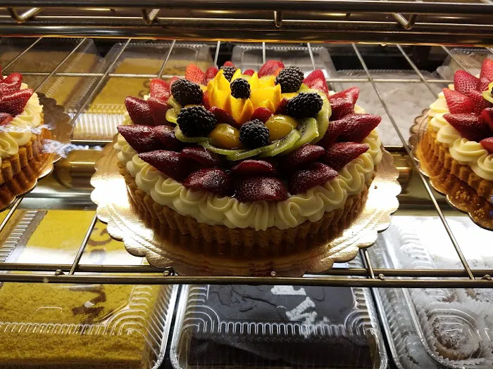 Maggie's Bakery Picture 5