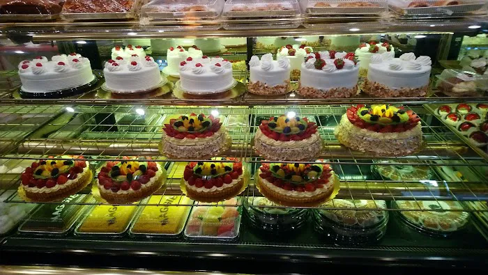 Maggie's Bakery Picture 8