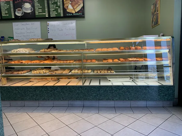 USA Donuts & Croissants Picture 9