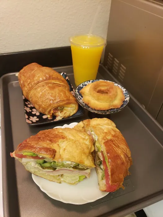 USA Donuts & Croissants Picture 4