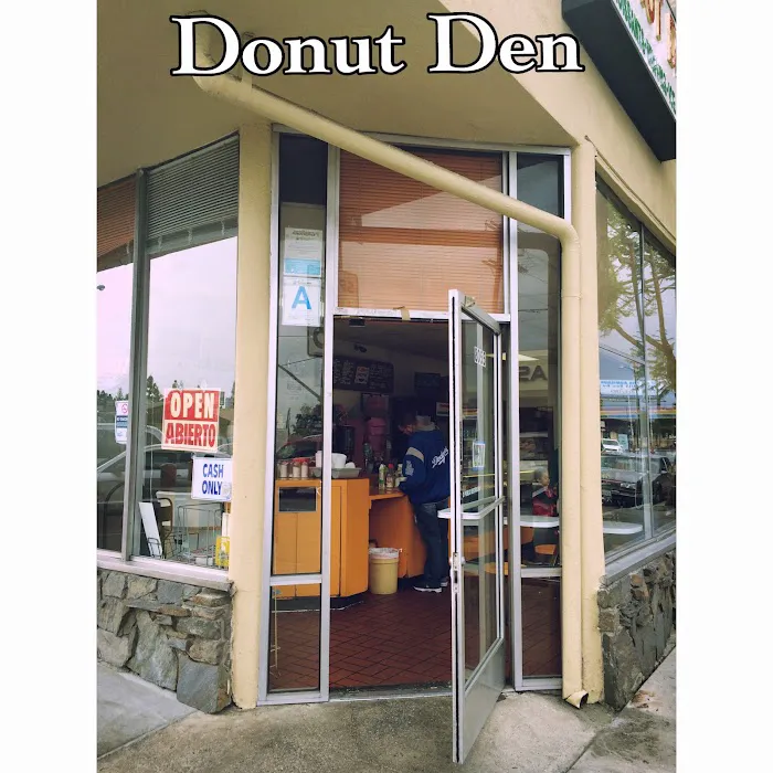 Donut Den Picture 3
