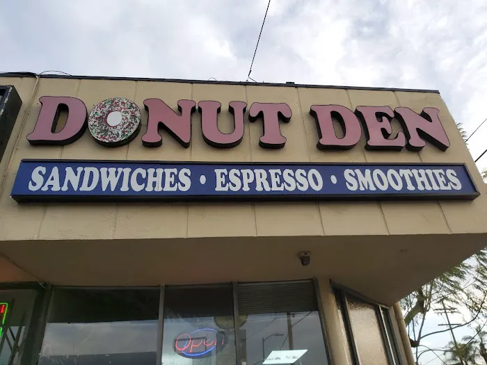 Donut Den Picture 5