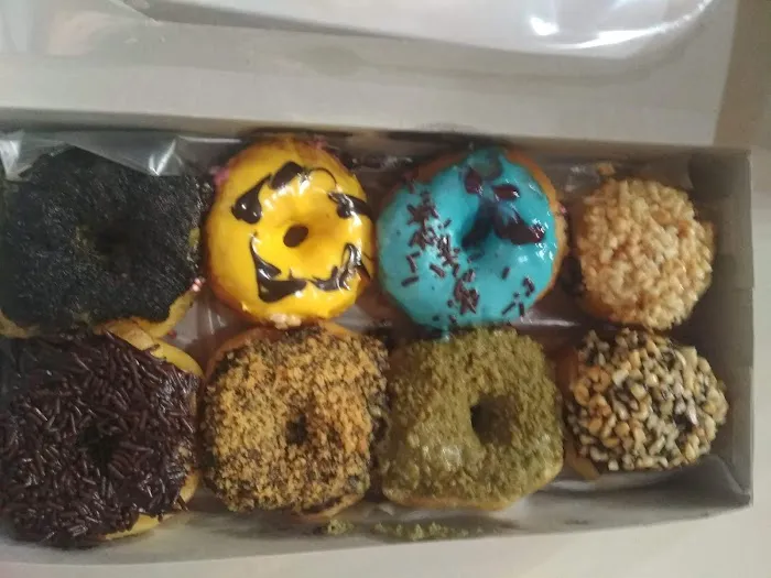 K H Cinnamon Donuts Picture 5